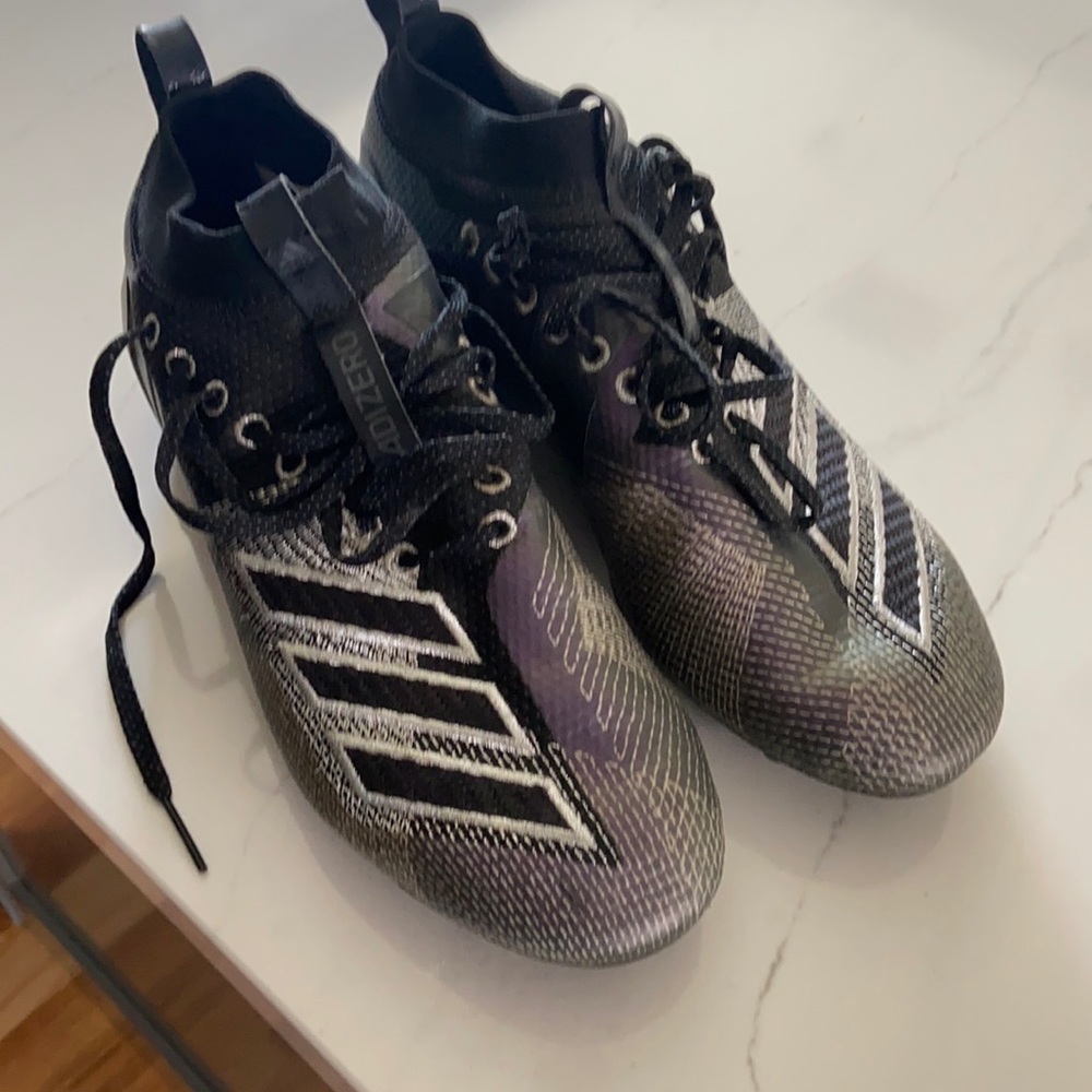 Men’s size 10 football cleats